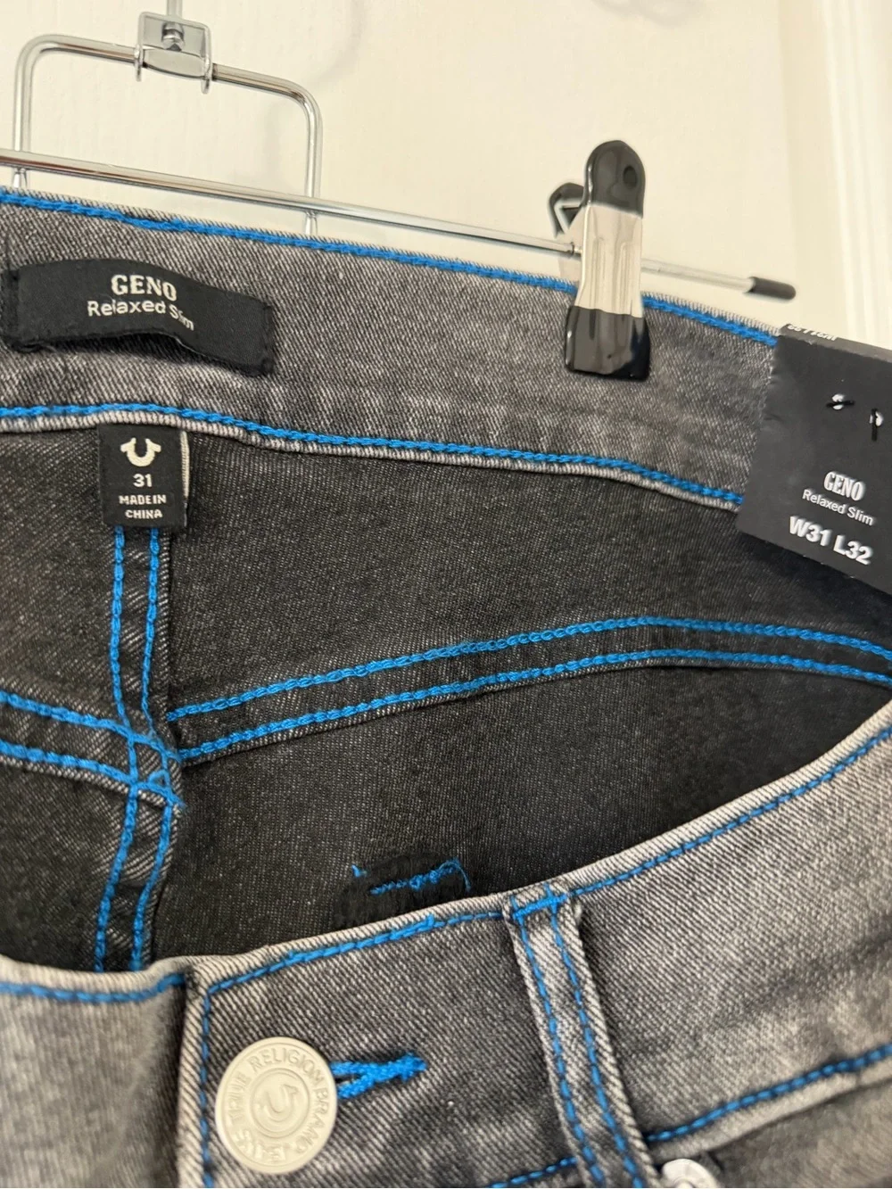 True Religion Men’s Geno SN NF Slim Grey Phantom Wash